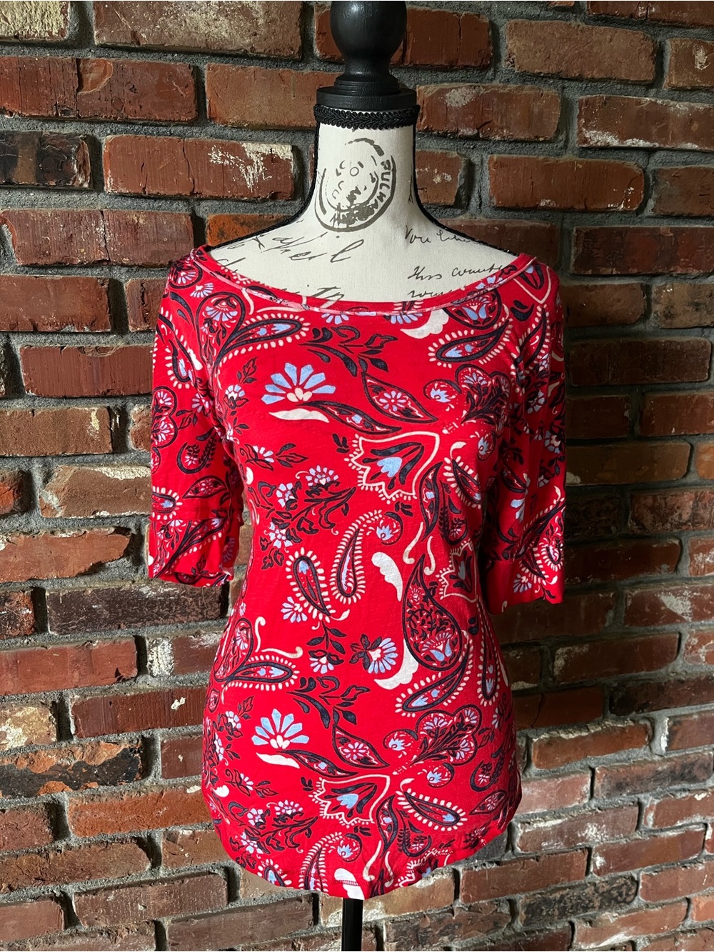 Y2K Cato Red Paisley Scoop-Neck Short Sleeve Top
